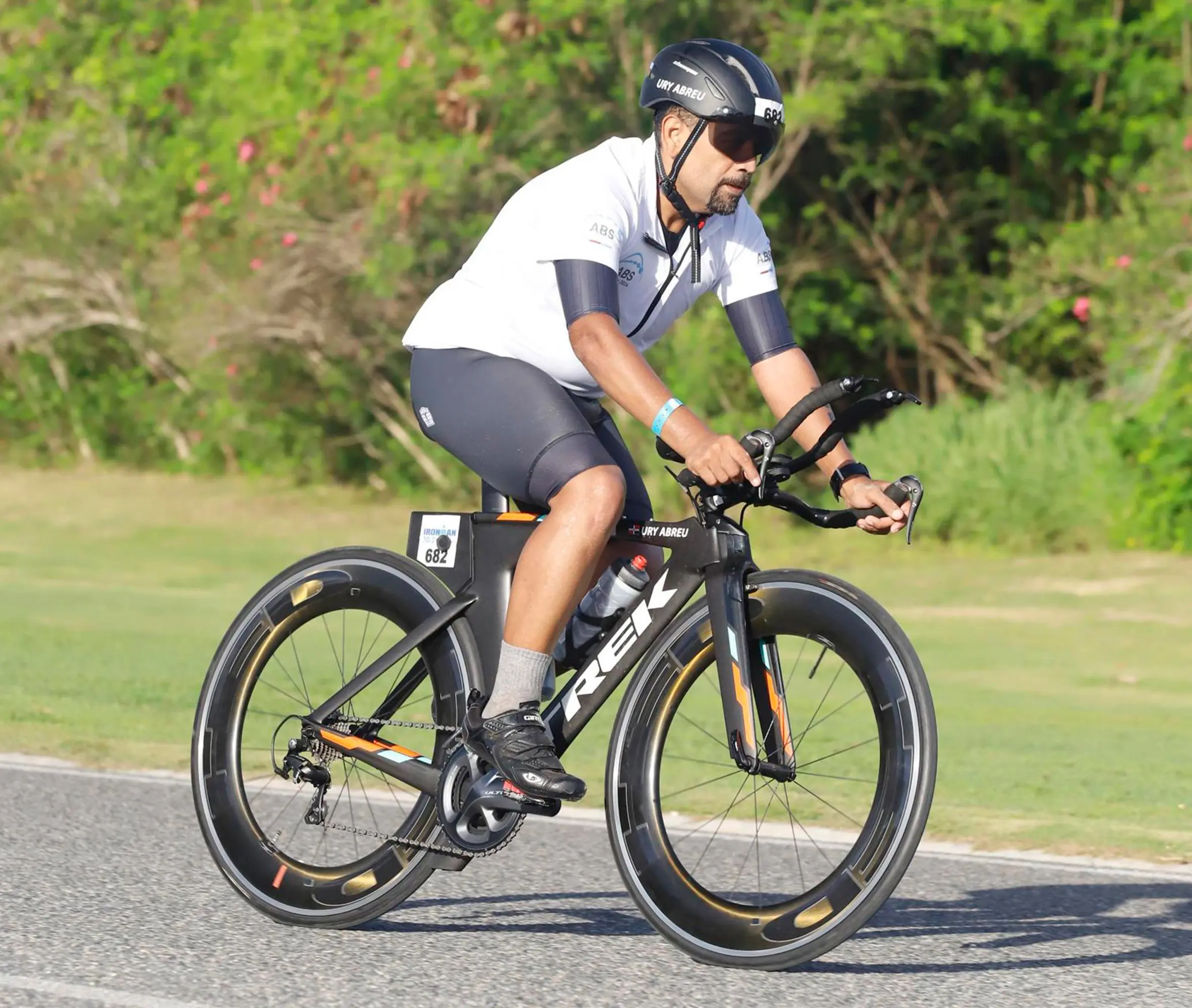ABS Celebrates Ury Abreu's Remarkable Achievement: Completing the Ironman 70.3