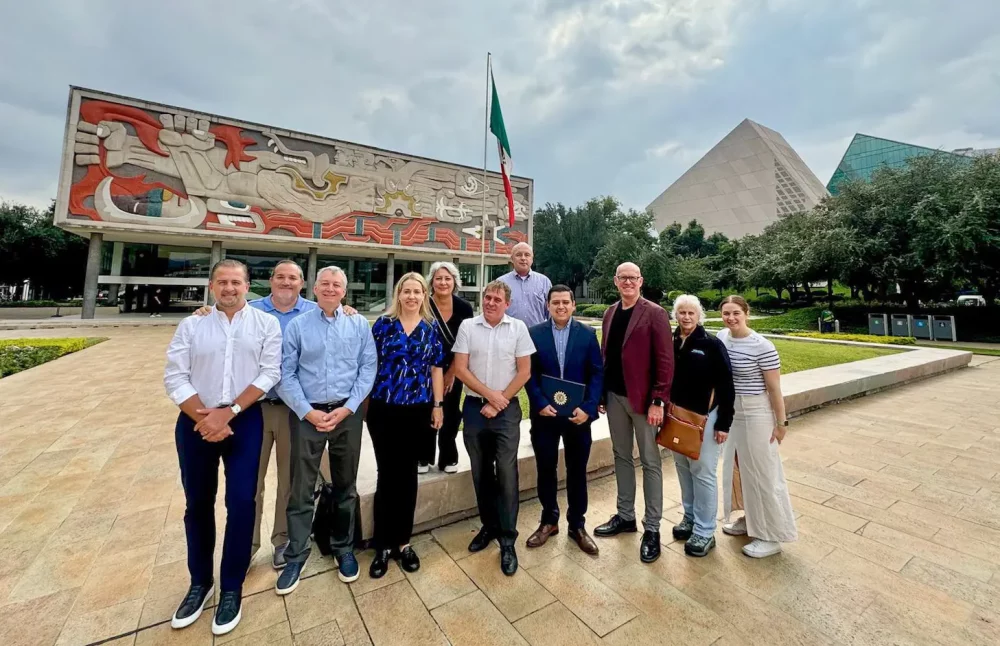 Alejandro Pardiñas, CEO of ABS and ABS Wind, together with the ABMA and AGMA delegation at Tecnológico de Monterrey.